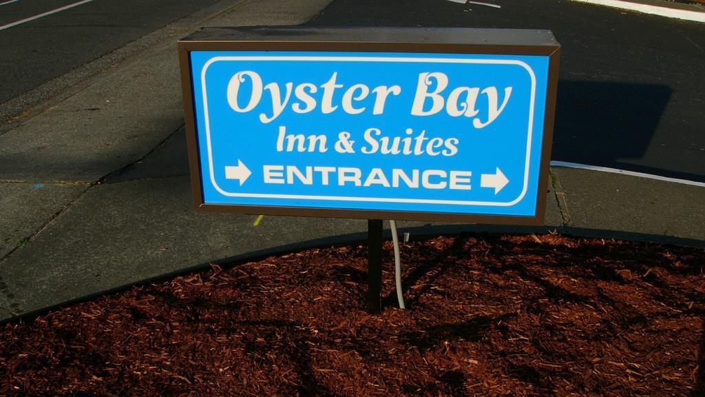 Oyster Bay Inn & Suites Bremerton Exterior photo